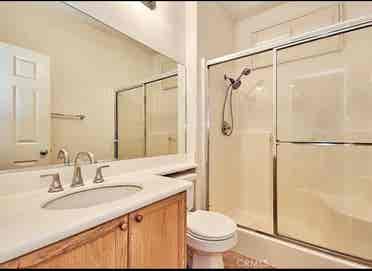 4 Private rooms for rent