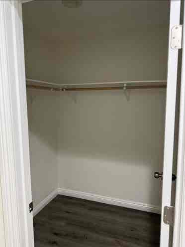 1 bedroom with bathroom + closet