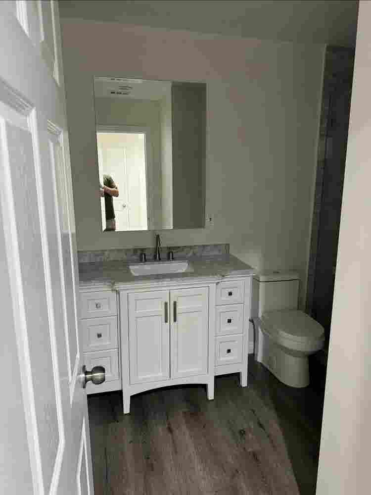 1 bedroom with bathroom + closet