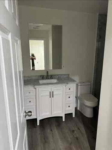 1 bedroom with bathroom + closet