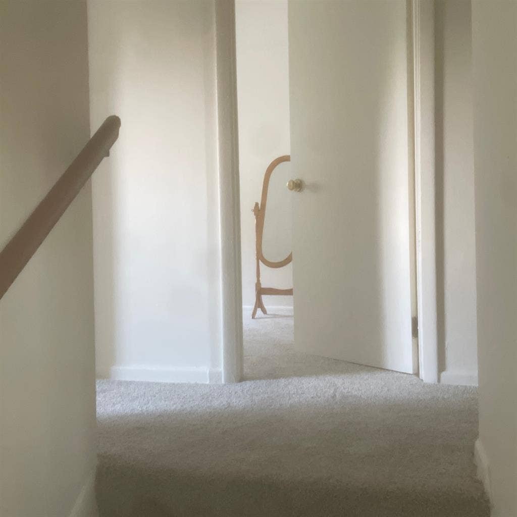 Room in E Rich Street, Columbus