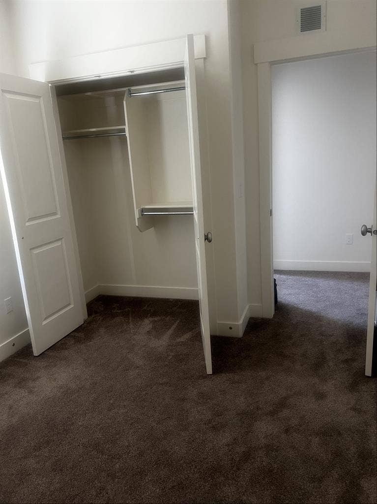 Looking for Daybreak Roommates