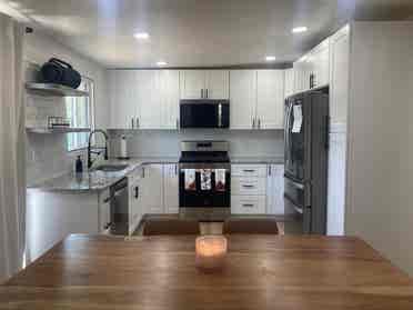 Female roommate wanted