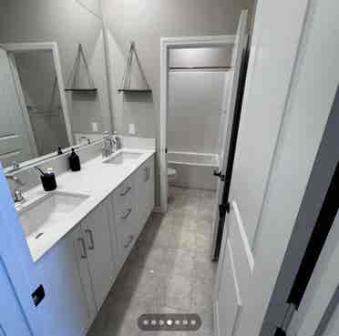 Private Room/Bath/Living Space