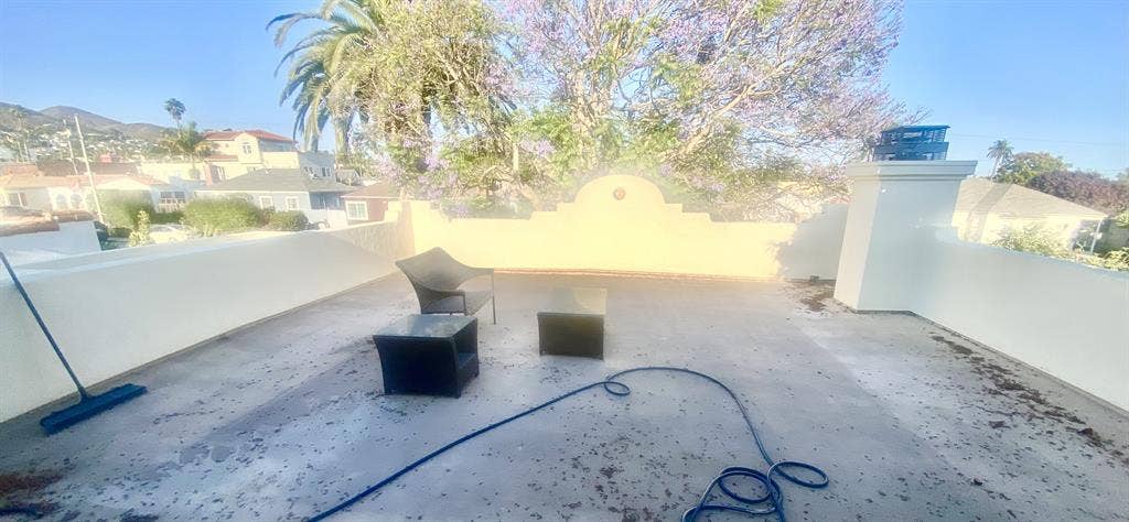 Ocean View & Hardwood Floors 2BR