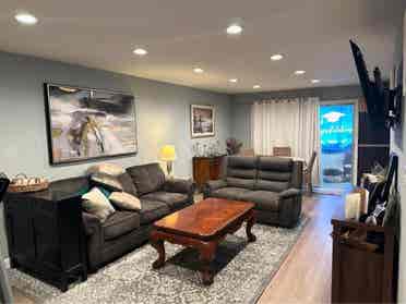 Room for rent in Condo in Encino