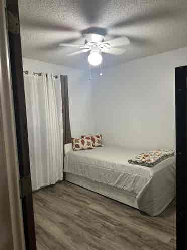 Room in casselberry for rent