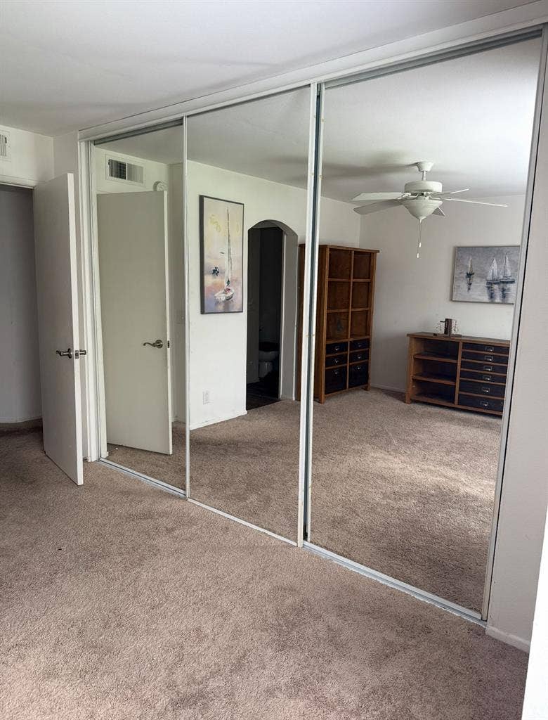Master Bedroom w/private bathroom