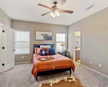 Private room for rent