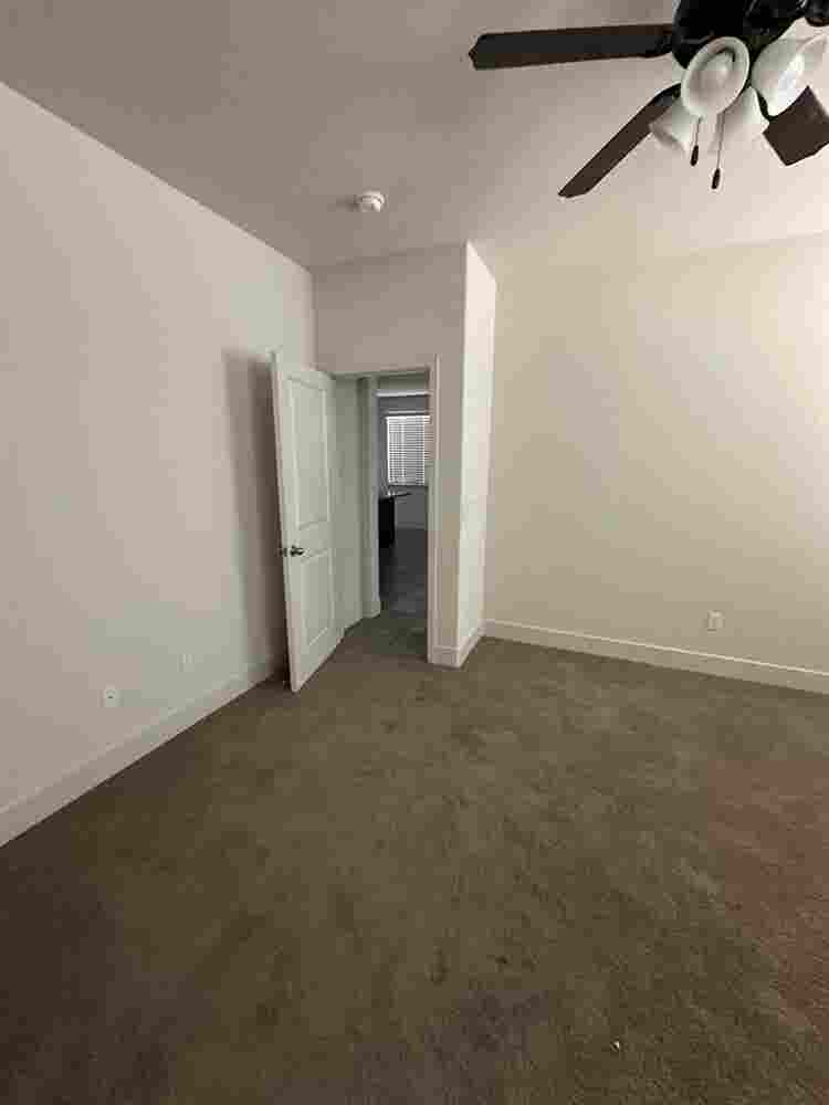 Room rental south Visalia