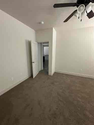 Room rental south Visalia