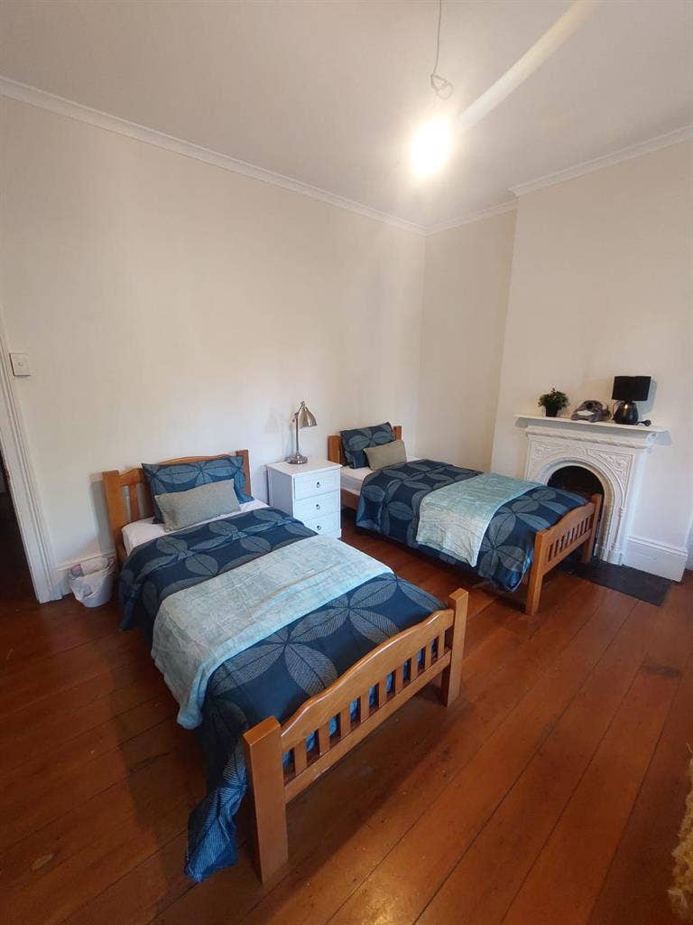 Room for couple - friends or single