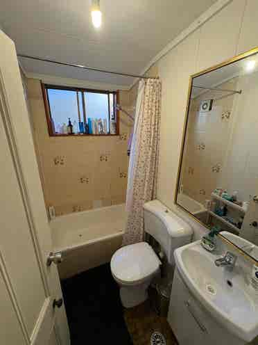 Room for couple - friends or single