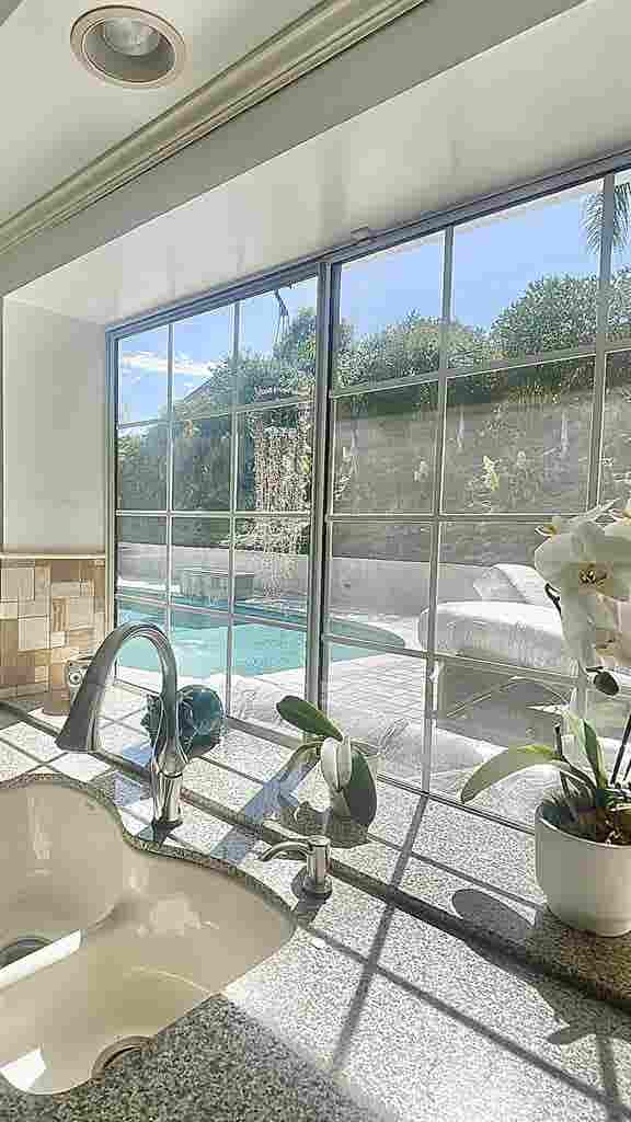New Listing 4 BEDROOM & POOL