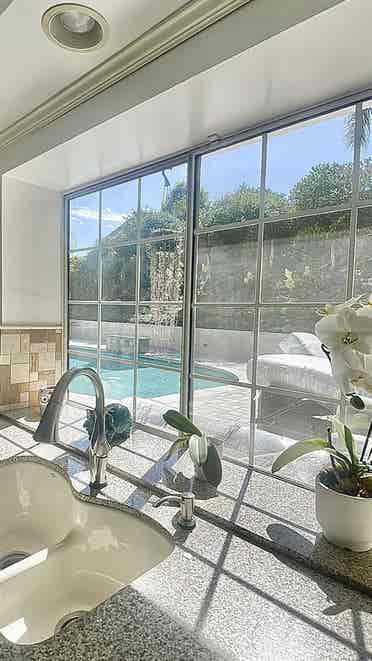New Listing 4 BEDROOM & POOL