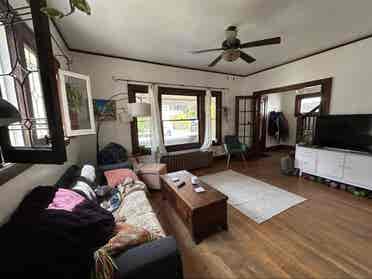 ISO One Roommate, West Side GR
