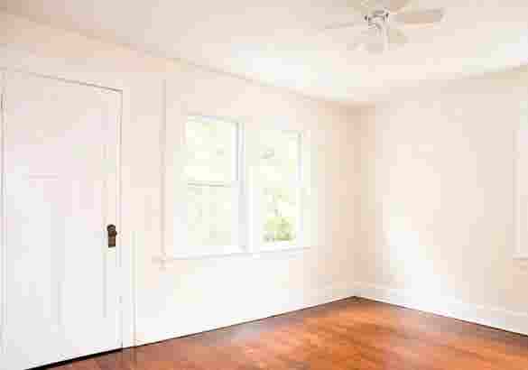 Urgently Looking for Roommate