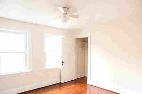 Urgently Looking for Roommate