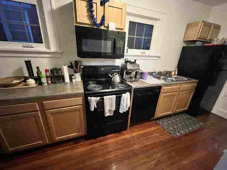 Urgently Looking for Roommate
