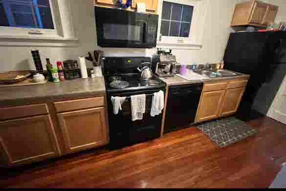 Urgently Looking for Roommate