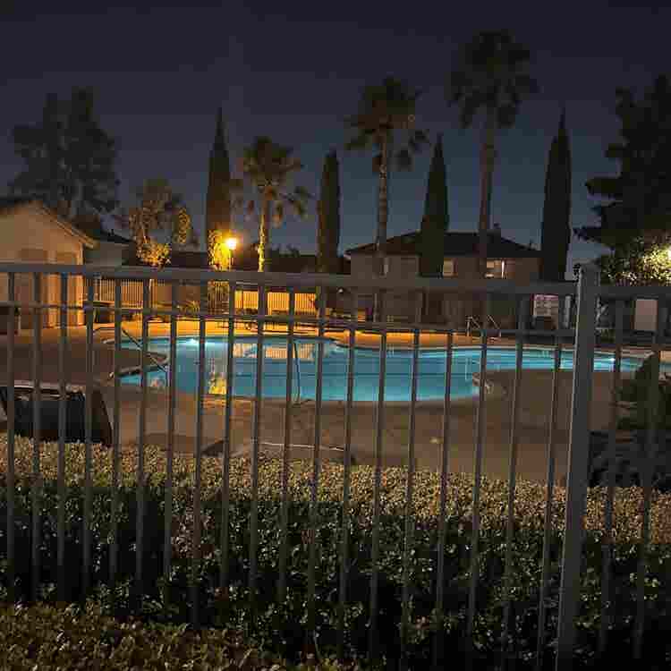Large Furnished room month townhome