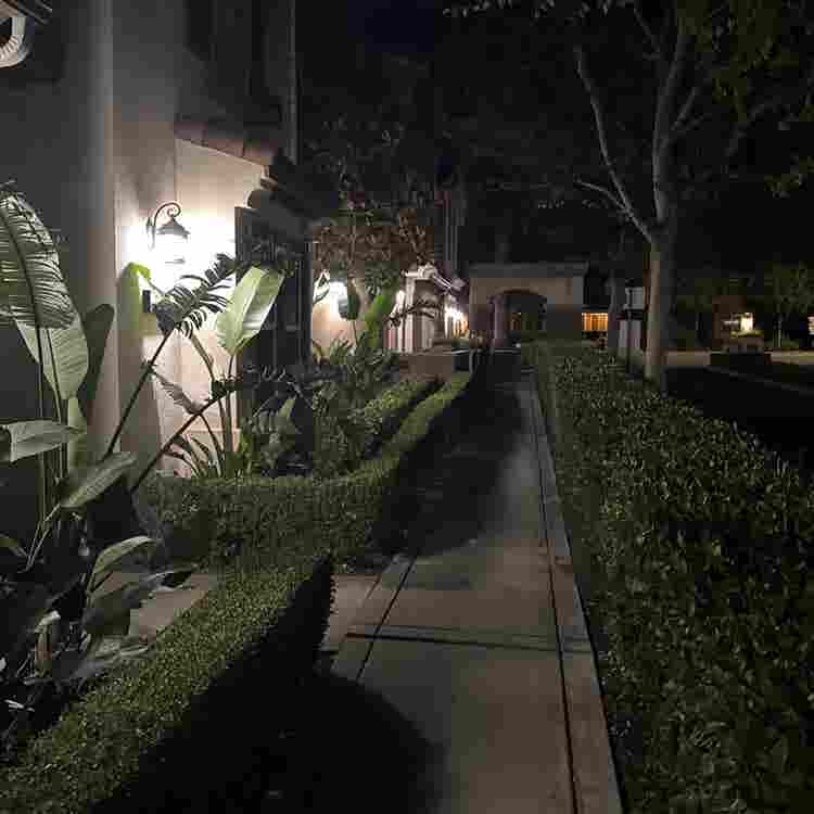 Large Furnished room month townhome