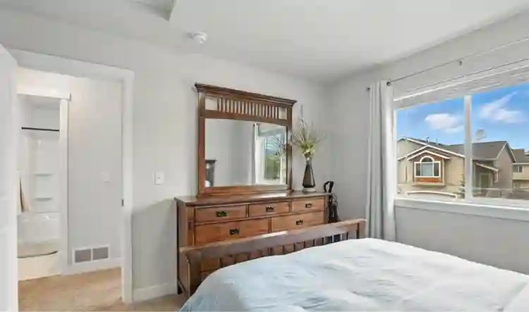 Furnished Room in house