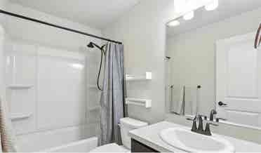 Furnished Room in housee