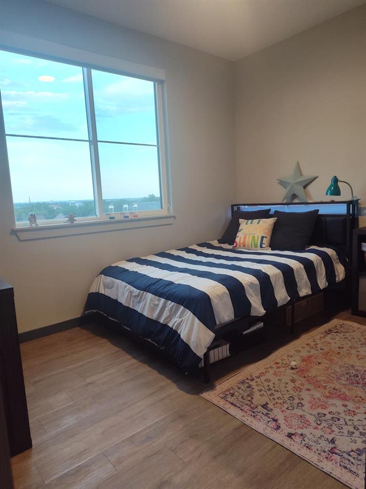 Own bedroom and full bath in 2 BR.