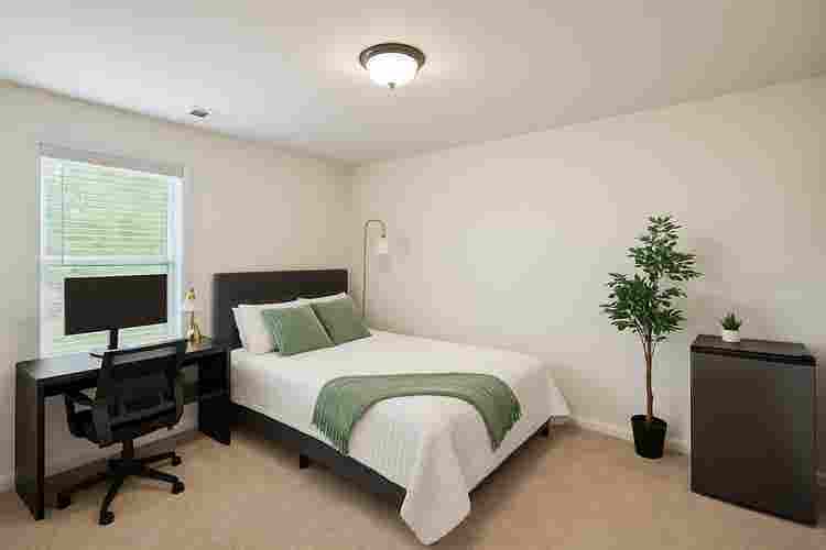 Furnished Room UNCC – $ All-In