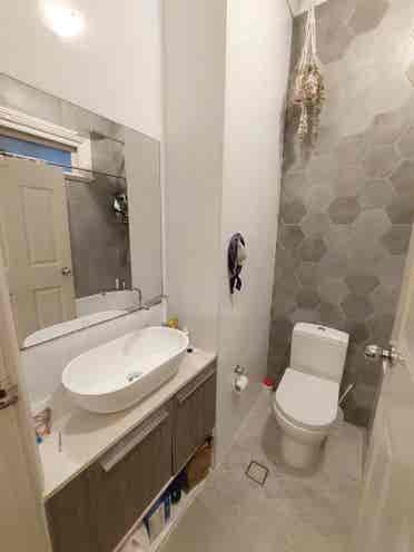Private room bathroom ensuit