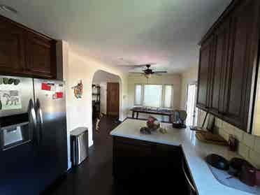 ¡Chill and Clean Roommates needed!