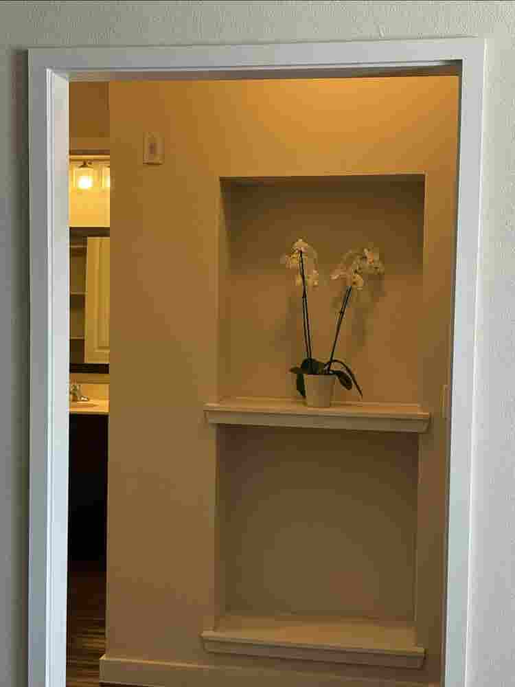 b  private balcony South Lamar