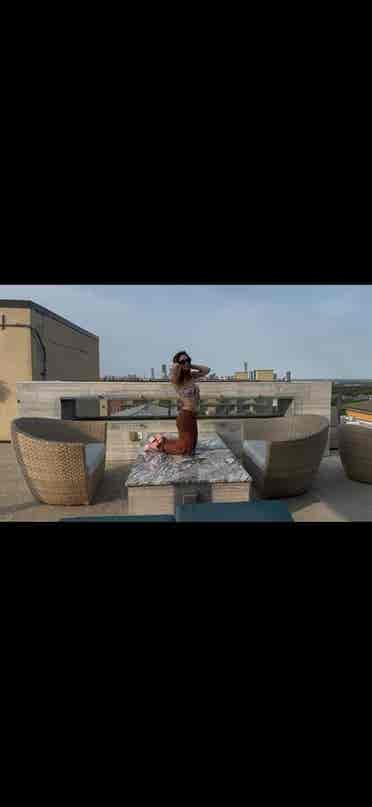 b  private balcony South Lamar