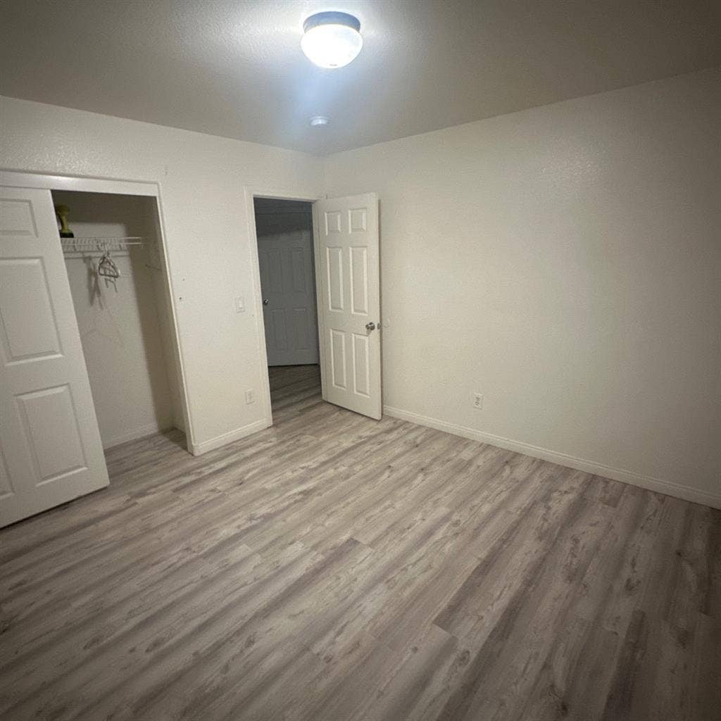 $
/mo room for rent
