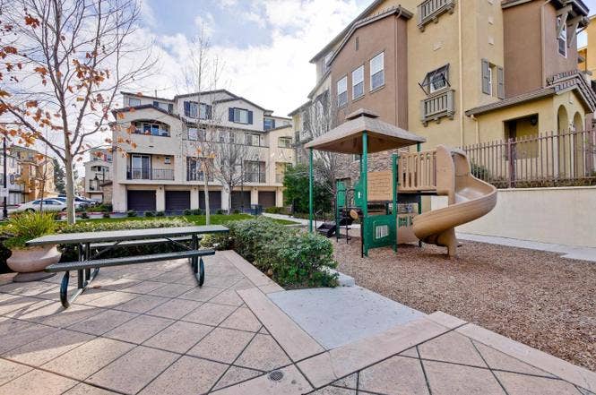 Nr Milpitas BART Private Bed & Bath