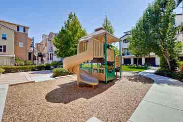 Nr Milpitas BART Private Bed & Bath