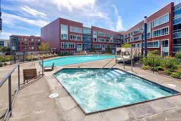 Waterfront Studio nr SF Caltrain
