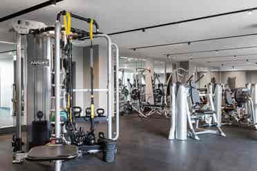 Waterfront Studio nr SF Caltrain