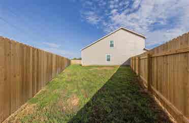 3 rooms available in Pflugerville
