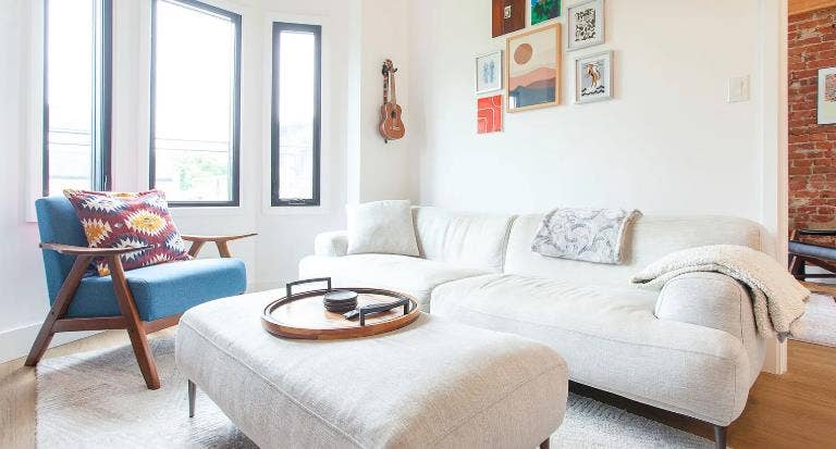 Shared cozy & spacious room in 2bed