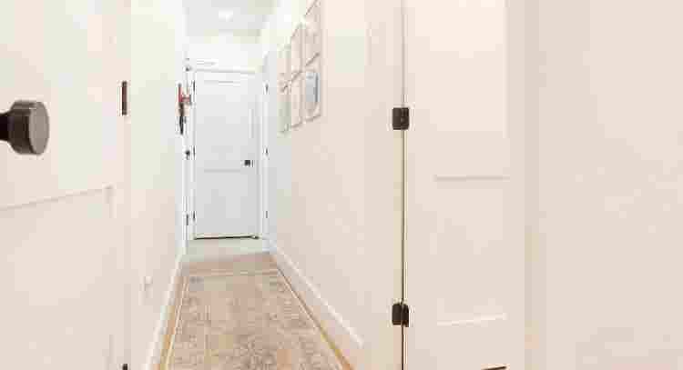 Shared cozy & spacious room in 2bed