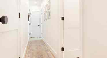 Shared cozy & spacious room in 2bed