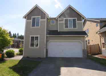 Room for rent Puyallup.