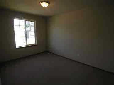 Room for rent Puyallup.