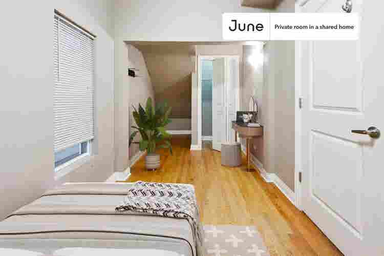 3 BR in Chicago