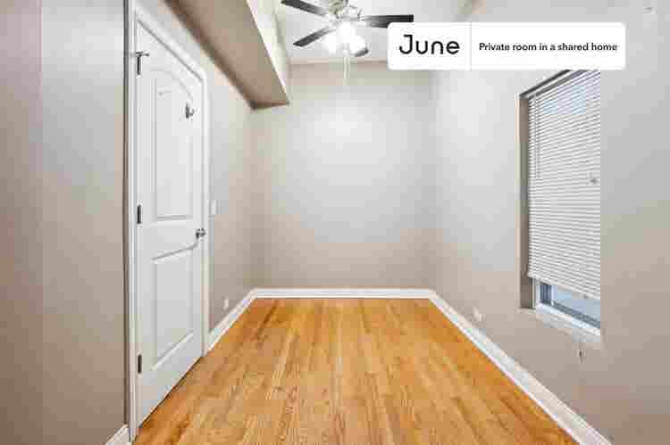 3 BR in Chicago