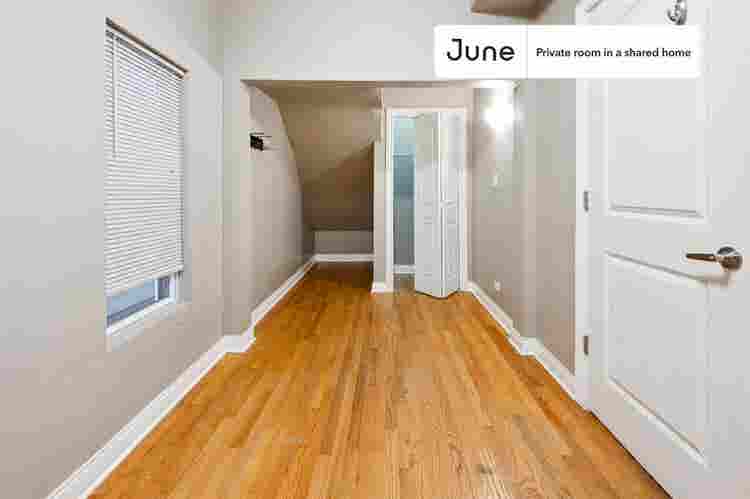 3 BR in Chicago