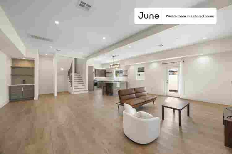 4 BR in Los Angeles