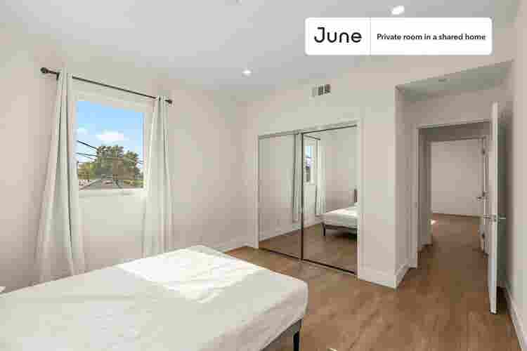 4 BR in Los Angeles